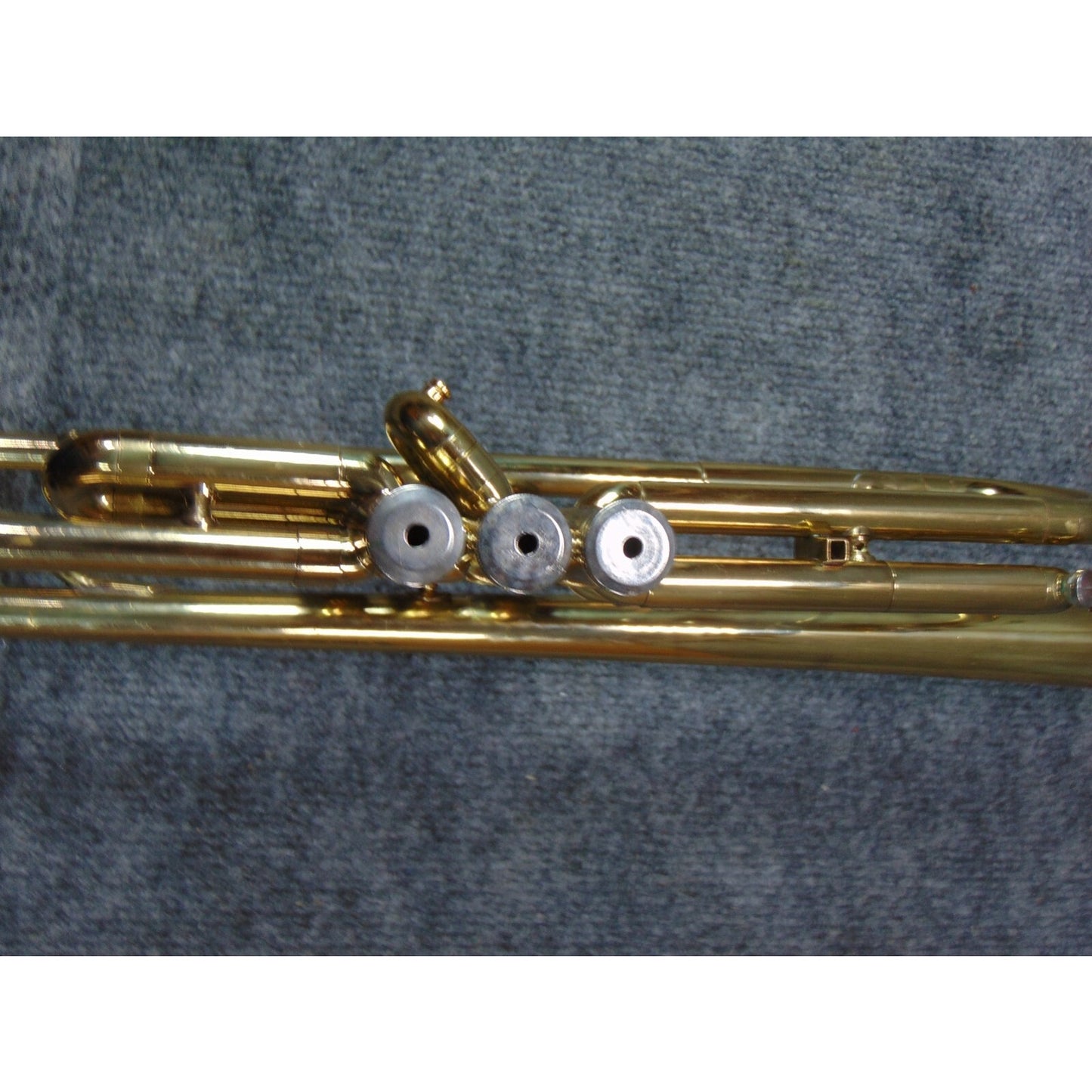 Holton Beginner Student Trumpet Ready to Play Case, Mouthpiece & Care Kit