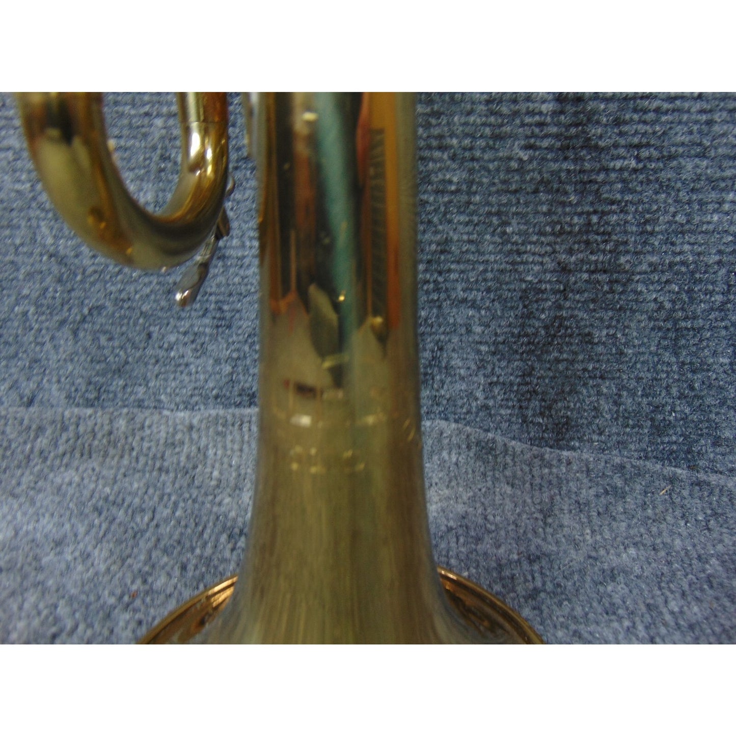 Holton Beginner Student Trumpet Ready to Play Case, Mouthpiece & Care Kit