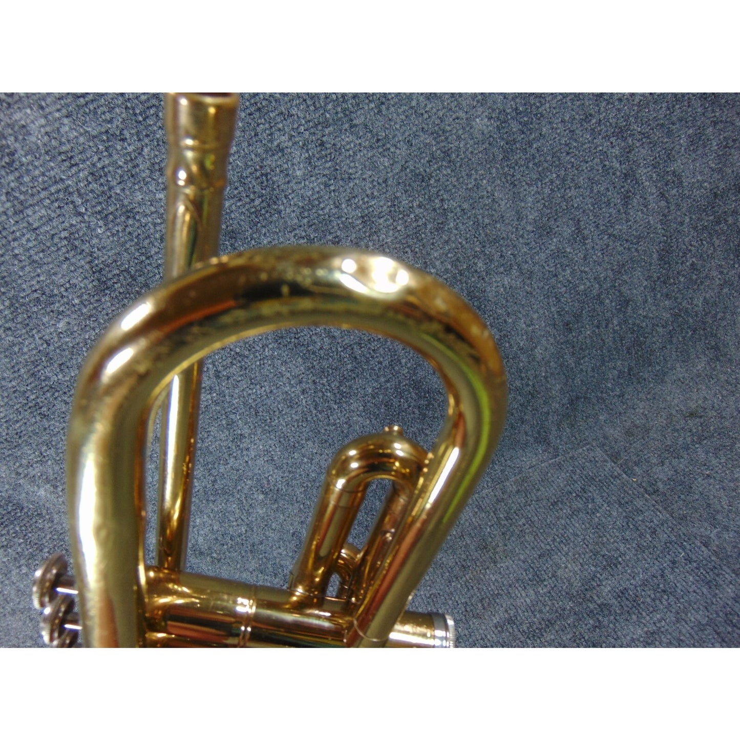 Holton Beginner Student Trumpet Ready to Play Case, Mouthpiece & Care Kit