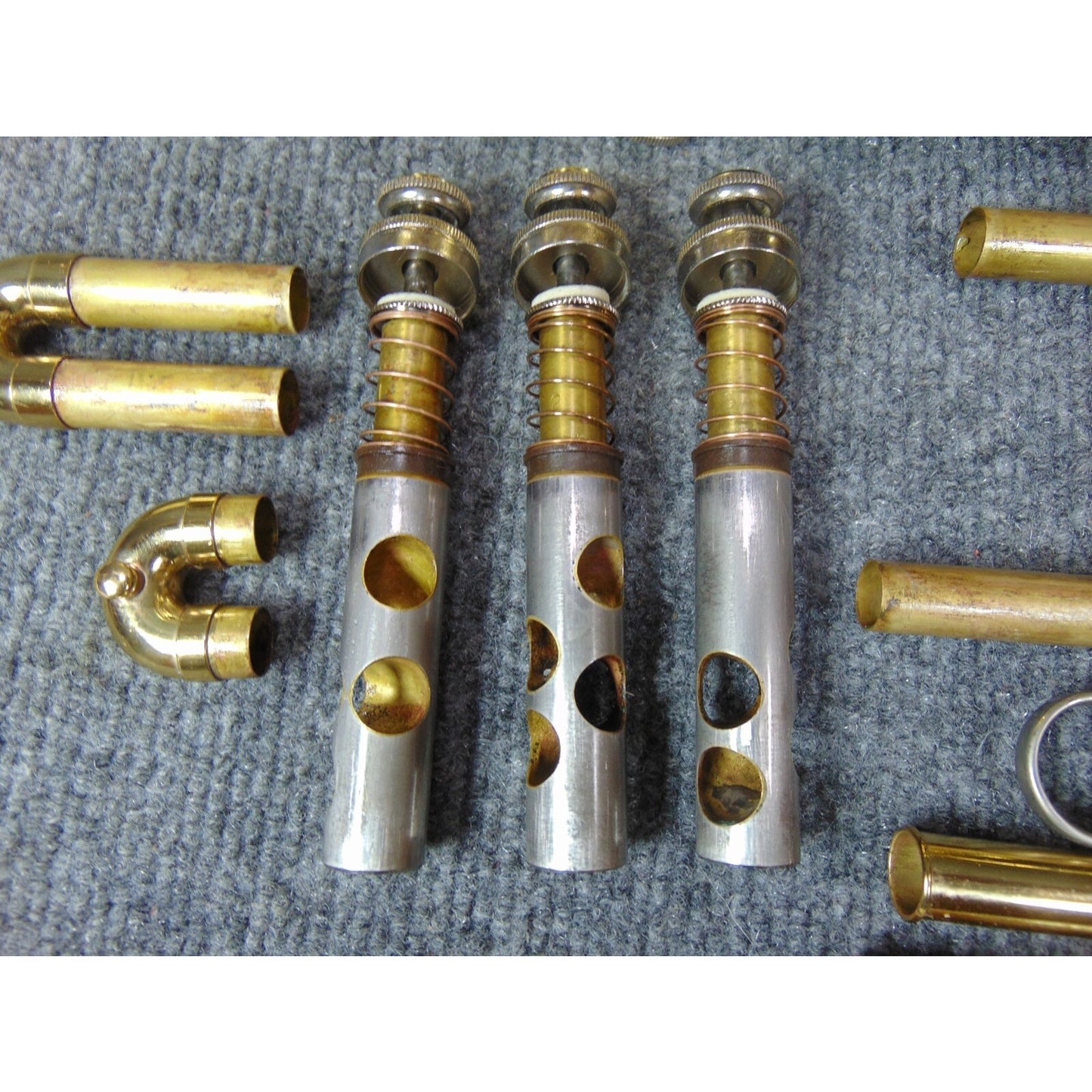 Holton Beginner Student Trumpet Ready to Play Case, Mouthpiece & Care Kit