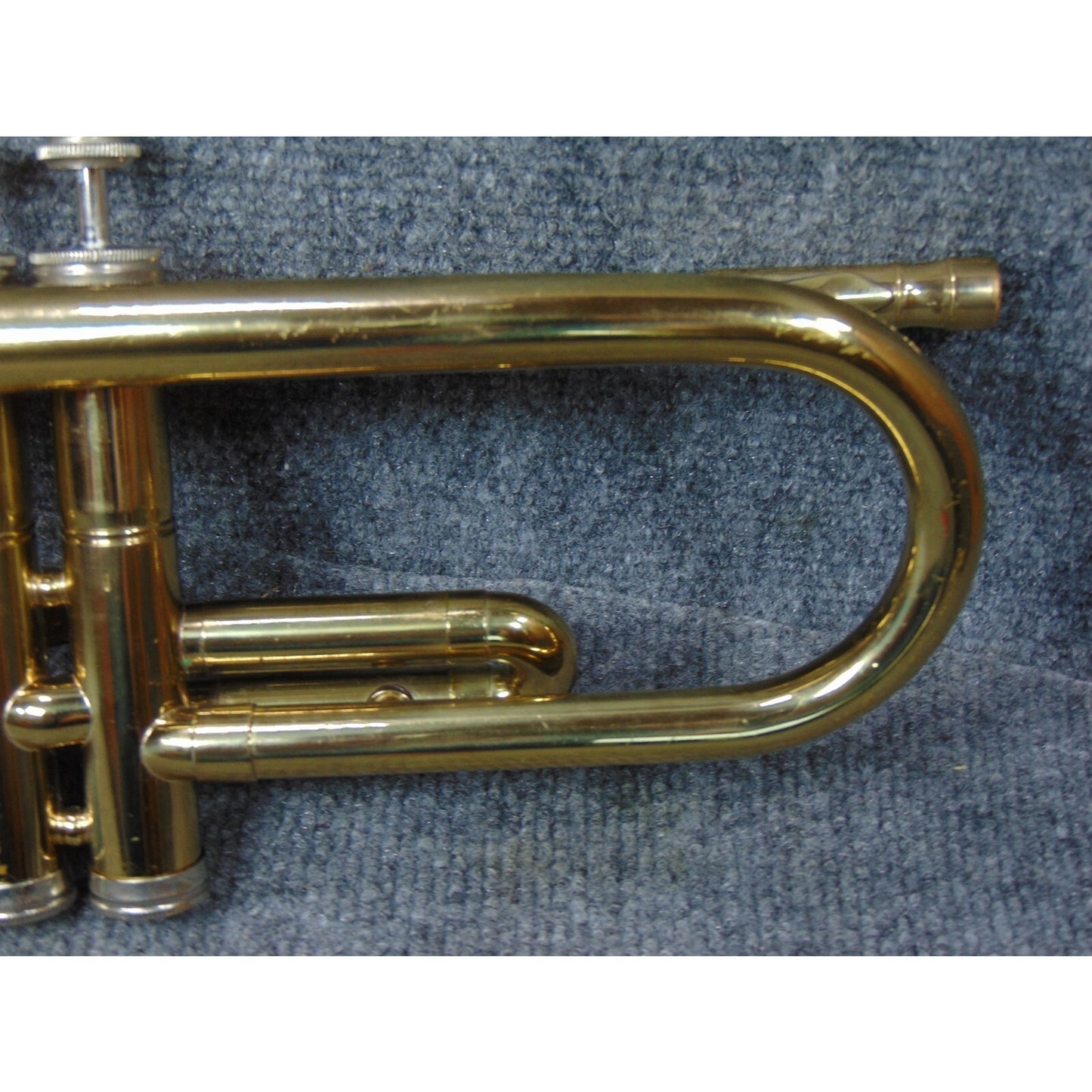 Holton Beginner Student Trumpet Ready to Play Case, Mouthpiece & Care Kit