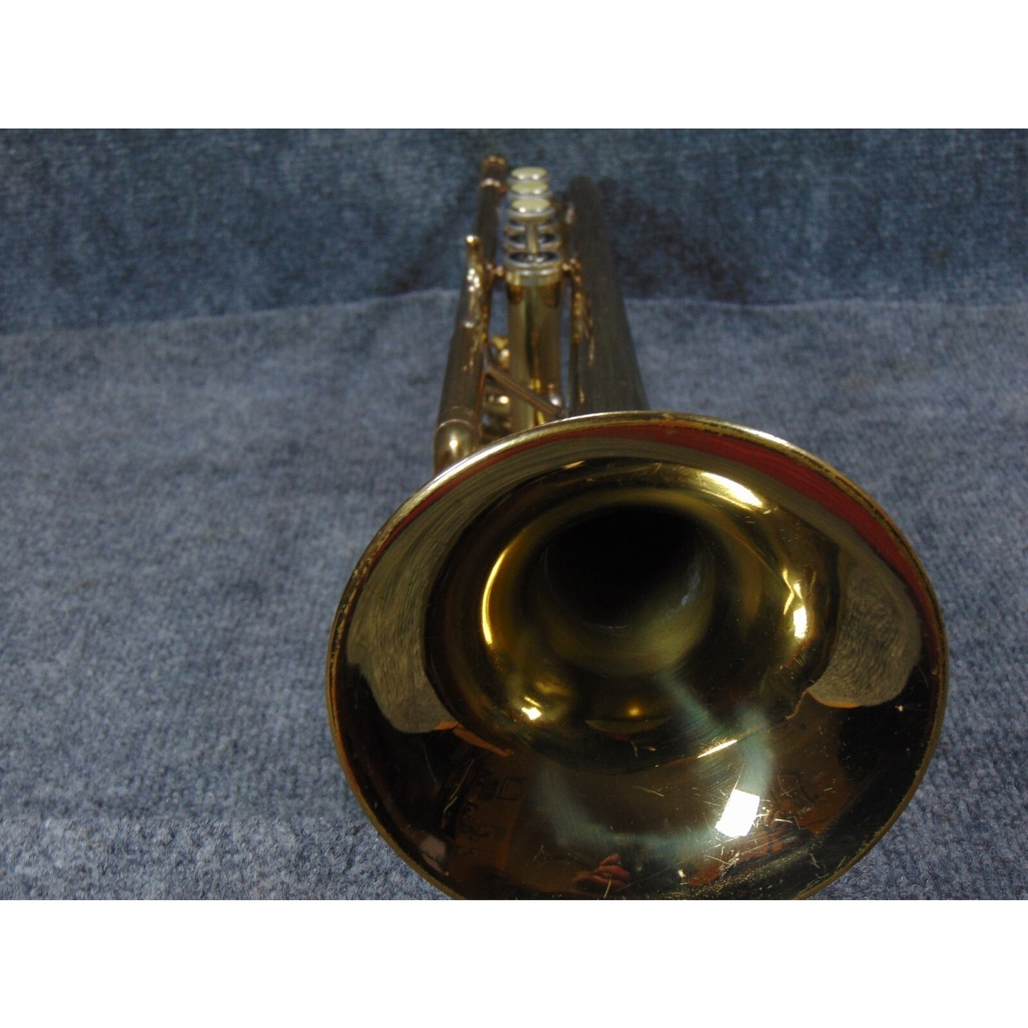 Holton Beginner Student Trumpet Ready to Play Case, Mouthpiece & Care Kit