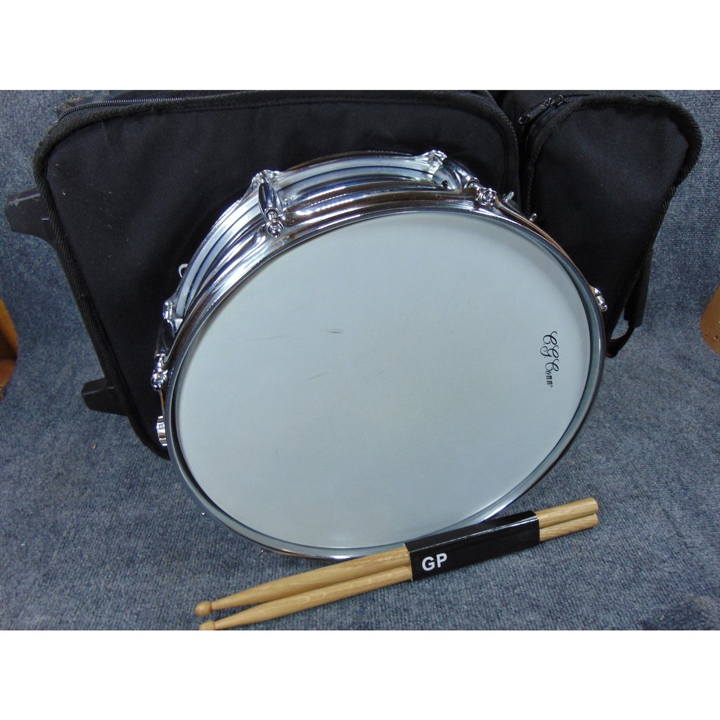 Conn Snare Drum READY TO PLAY Beginning Band Student Case Sticks Stand
