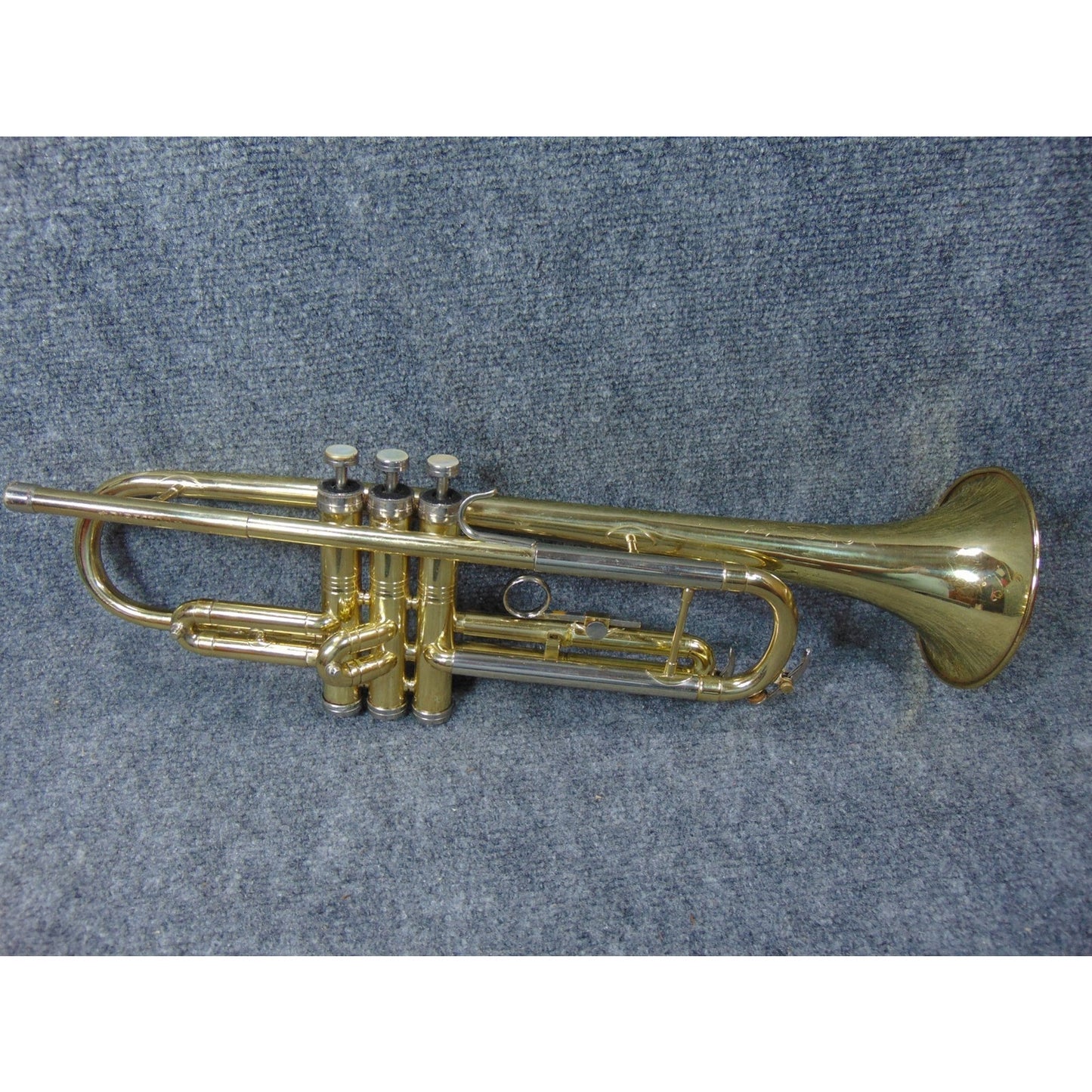 Conn Director Bb Trumpet READY TO PLAY Beginner Student Mouthpiece Care Kit